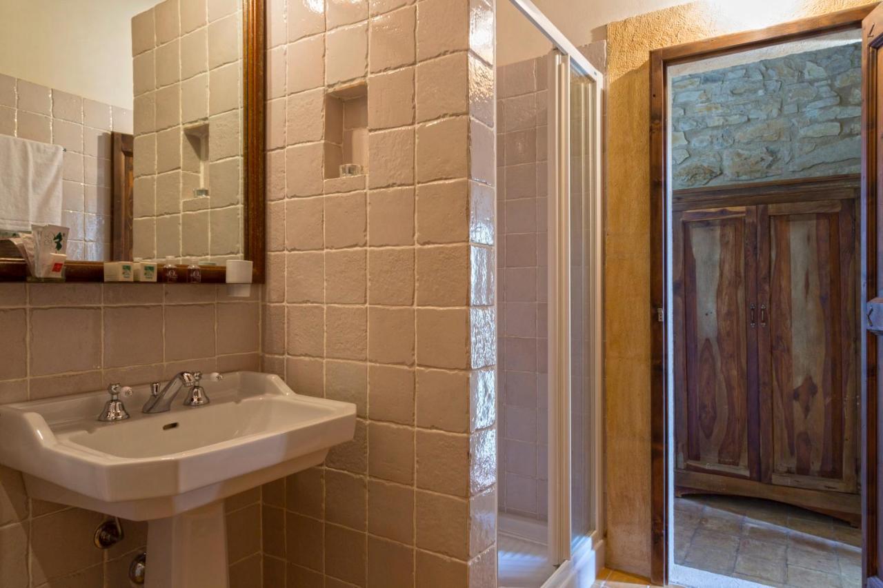Masseria Fortificata Lo Zafferaneto Buccheri ภายนอก รูปภาพ