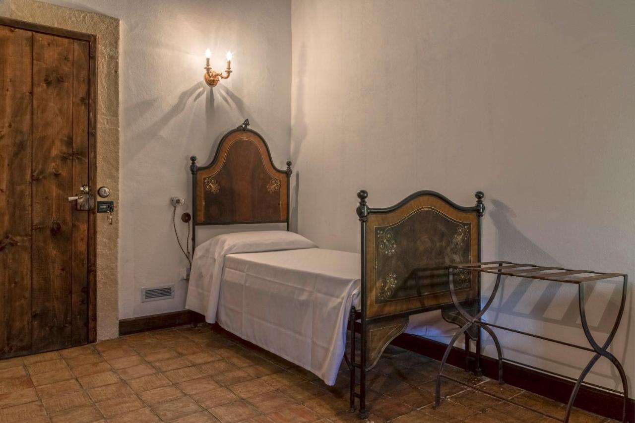 Masseria Fortificata Lo Zafferaneto Buccheri ภายนอก รูปภาพ